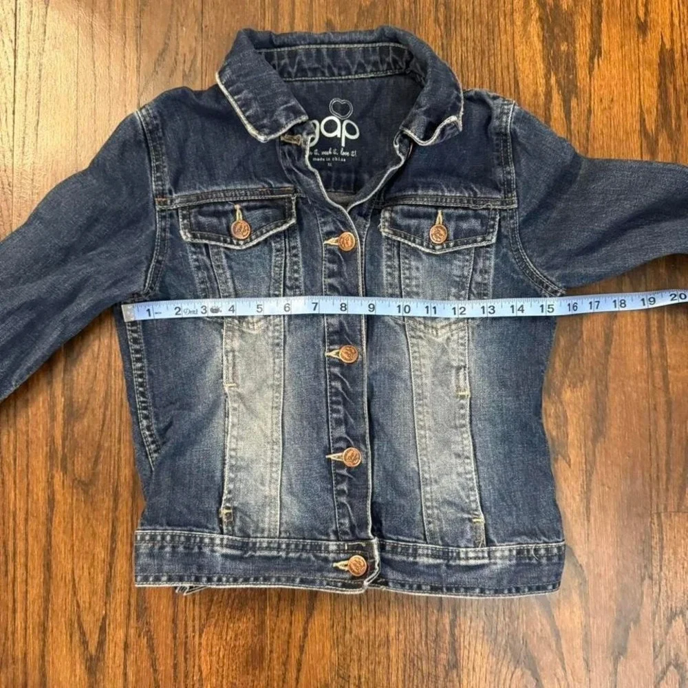Gap Girls Blue Denim Jacket With Button Up Front and Pockets Size XL 100% Cotton